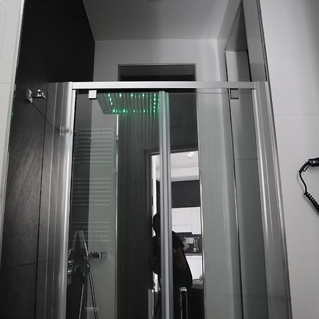 Rettifilo 201 Exclusive Rooms เนเปิลส์ ภายนอก รูปภาพ