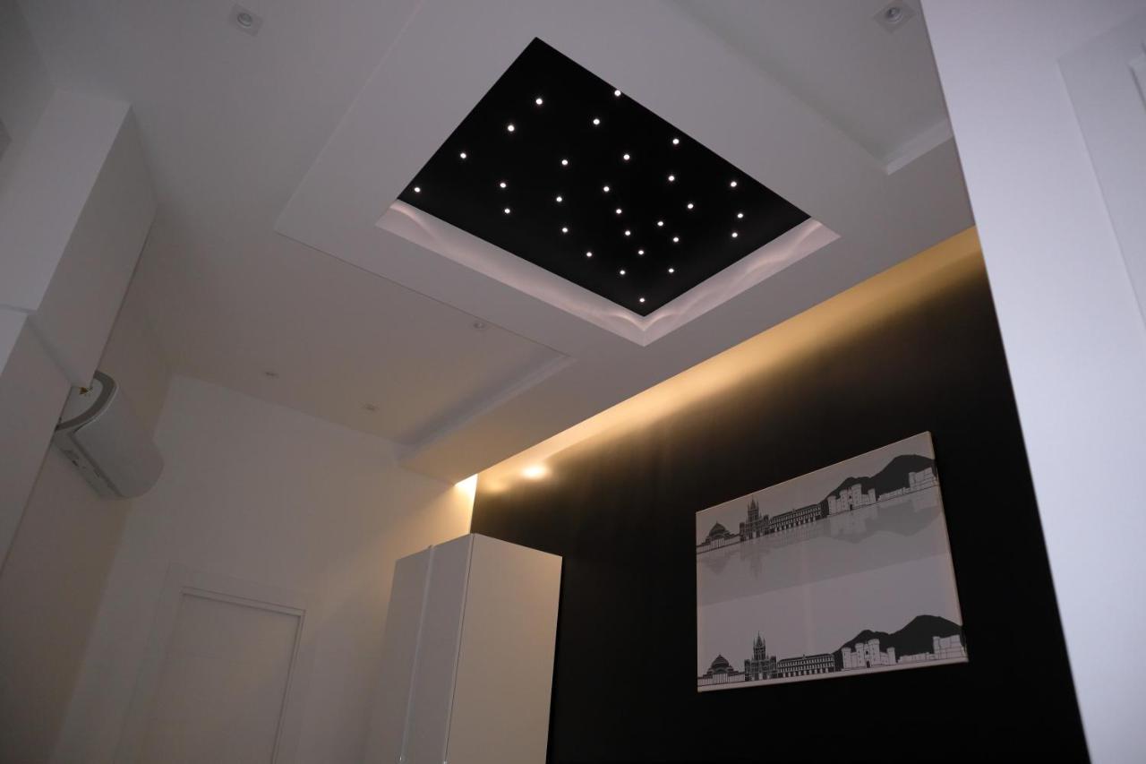 Rettifilo 201 Exclusive Rooms เนเปิลส์ ภายนอก รูปภาพ