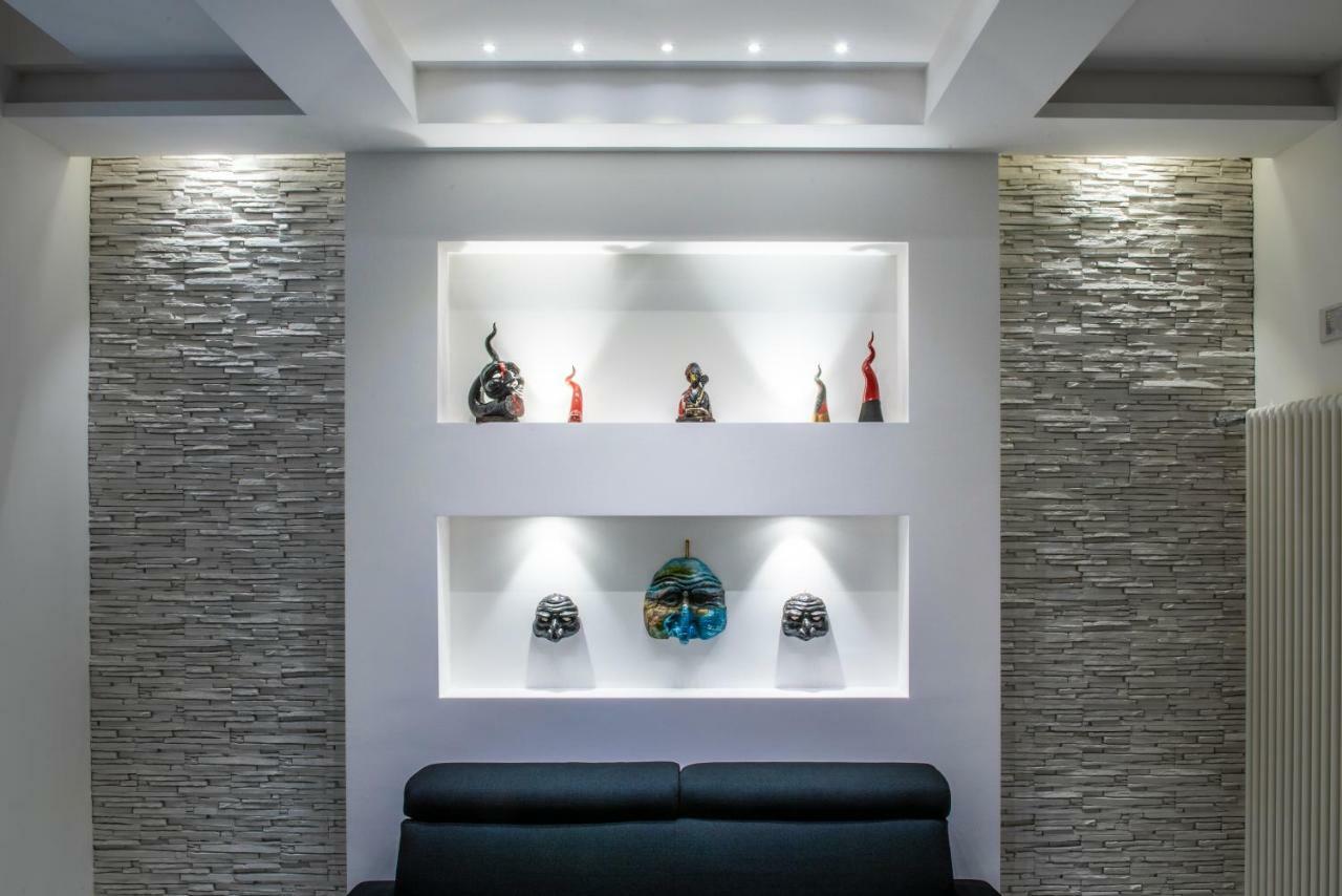 Rettifilo 201 Exclusive Rooms เนเปิลส์ ภายนอก รูปภาพ